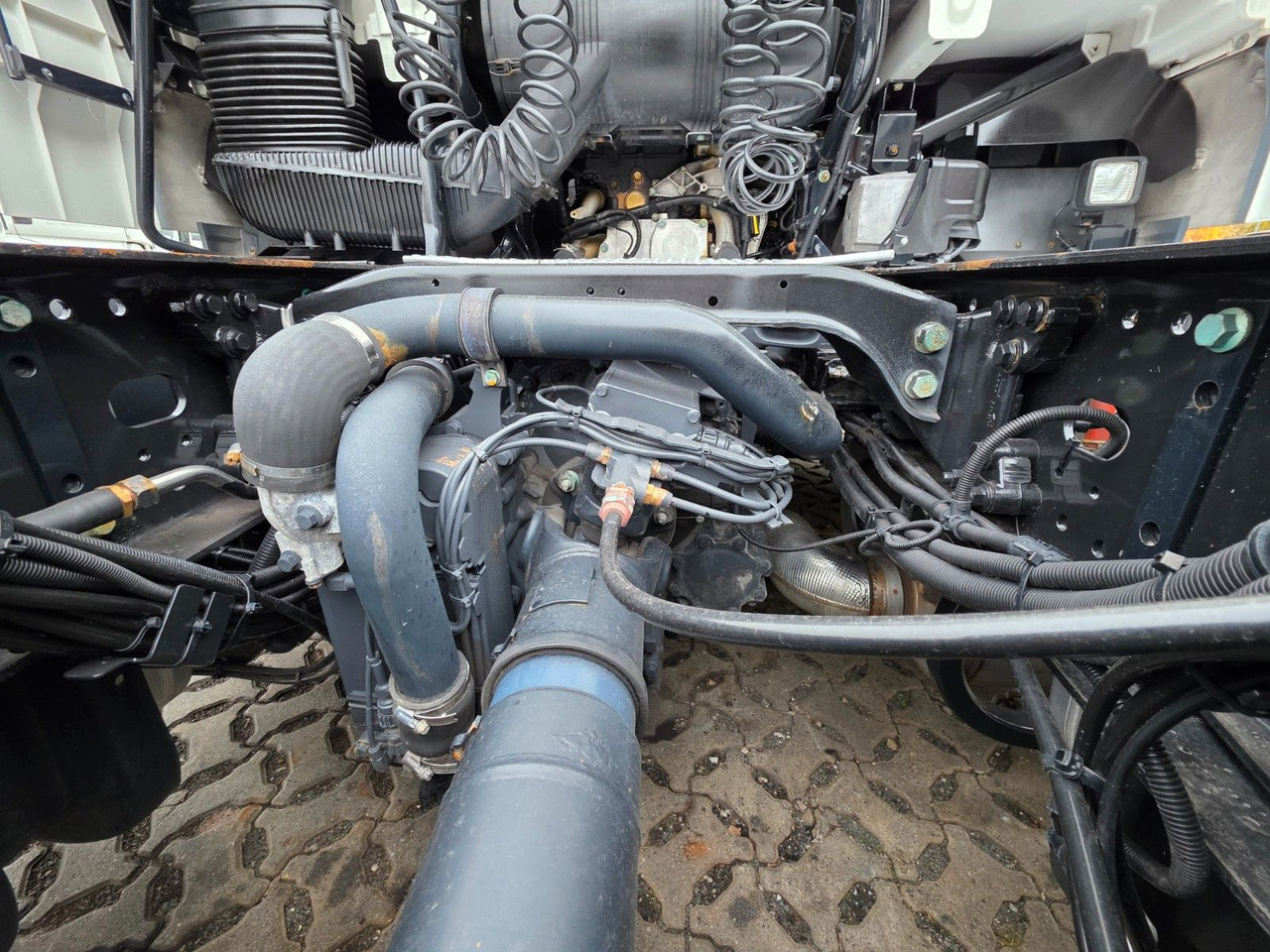 Tractor unit MAN TGX 18.460 4X2 LLS-U / Retarder / 2 Tanks: picture 19 Tractor unit MAN TGX 18.460 4X2 LLS-U / Retarder / 2 Tanks: picture 19