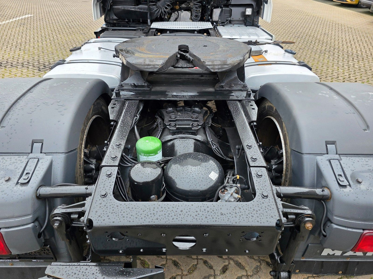 Tractor unit MAN TGX 18.460 4X2 LLS-U / Retarder / 2 Tanks: picture 9 Tractor unit MAN TGX 18.460 4X2 LLS-U / Retarder / 2 Tanks: picture 9