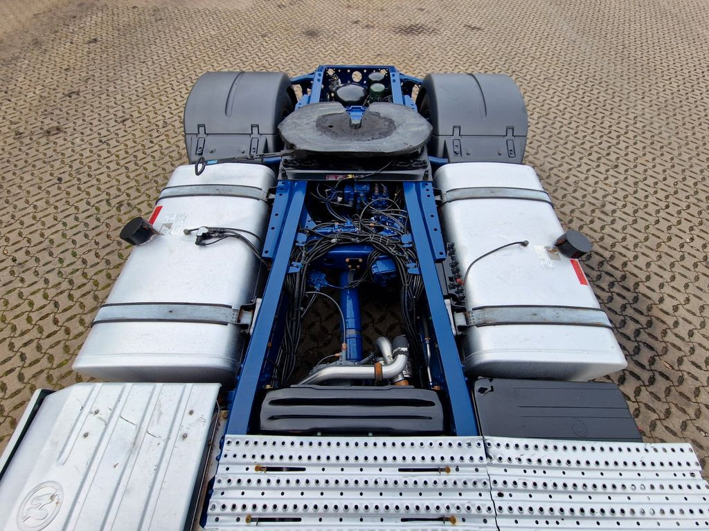 Tractor unit MAN TGX 18.500 / Retarder / Alu-Felgen / Xenon MAN TGX 18.500 / Retarder / Alu-Felgen / Xenon: picture 9 Tractor unit MAN TGX 18.500 / Retarder / Alu-Felgen / Xenon MAN TGX 18.500 / Retarder / Alu-Felgen / Xenon: picture 9