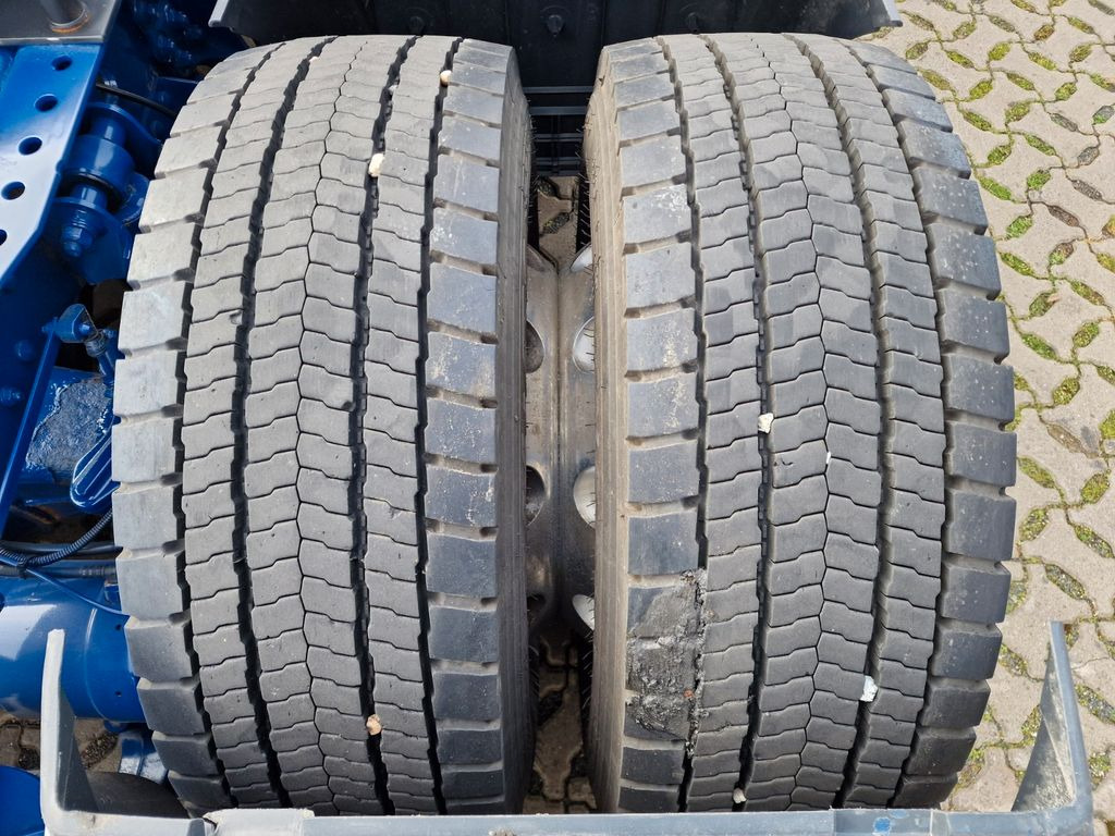 Tractor unit MAN TGX 18.500 / Retarder / Alu-Felgen / Xenon MAN TGX 18.500 / Retarder / Alu-Felgen / Xenon: picture 30 Tractor unit MAN TGX 18.500 / Retarder / Alu-Felgen / Xenon MAN TGX 18.500 / Retarder / Alu-Felgen / Xenon: picture 30