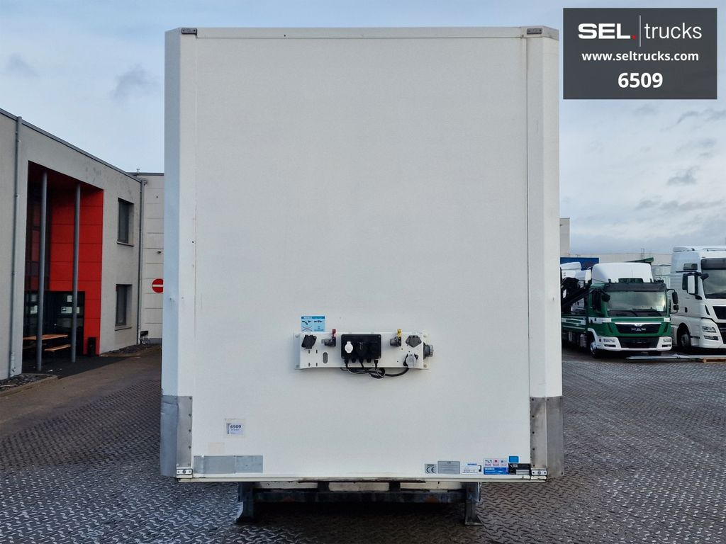 Van Eck PT-3Z / Doppelstock / Mega - Closed box semi-trailer: picture 2 Van Eck PT-3Z / Doppelstock / Mega - Closed box semi-trailer: picture 2