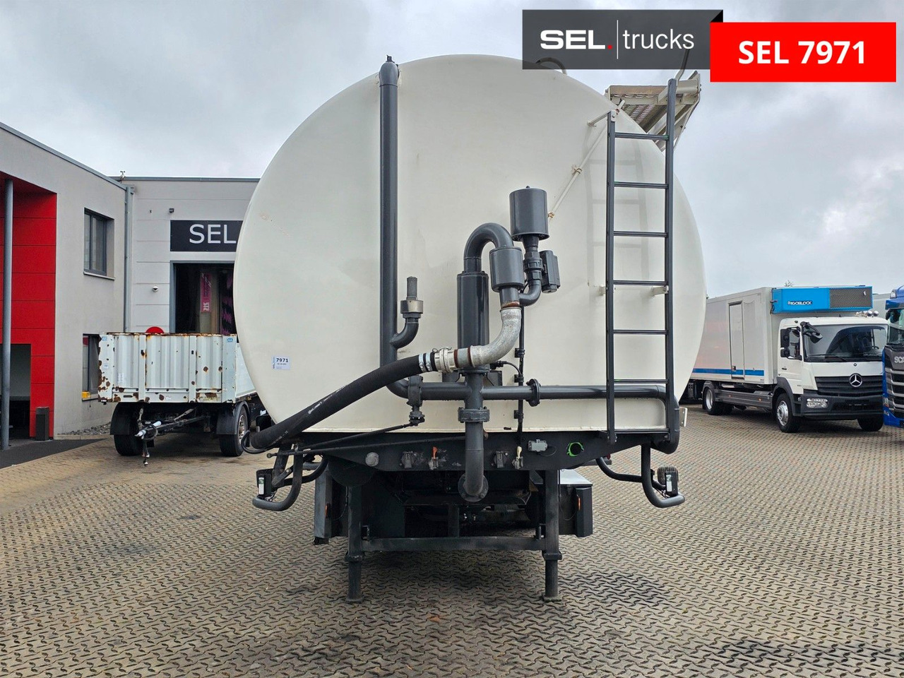 Welgro 97WSL33-24 / 50m3 / 8 Kammern - Silo semi-trailer: picture 2 Welgro 97WSL33-24 / 50m3 / 8 Kammern - Silo semi-trailer: picture 2