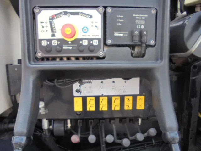 Garbage truck DAF CF 75 6X2: picture 10