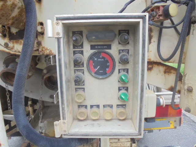 Vacuum truck DAF CF 85.410 8X4 BLADGEVEERD: picture 19