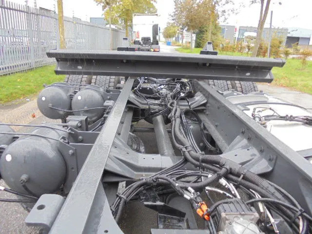 New Cab chassis truck DAF XF 480 6X2 MET FABRIEKS GARANTIE: picture 18