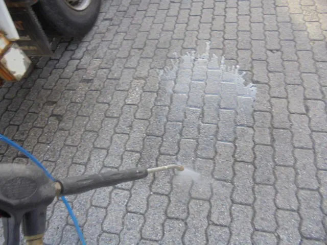 Ginaf C 3127 N NL TRUCK AND WAS CLEAN PRES - Garbage truck: picture 2 Ginaf C 3127 N NL TRUCK AND WAS CLEAN PRES - Garbage truck: picture 2