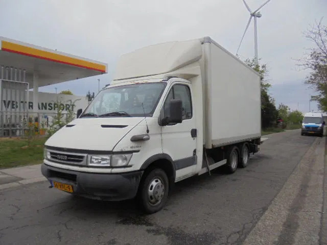 Iveco Daily 40 C14 HPI TREKKER OPLEGGER - Closed box van, Combi van: picture 1 Iveco Daily 40 C14 HPI TREKKER OPLEGGER - Closed box van, Combi van: picture 1