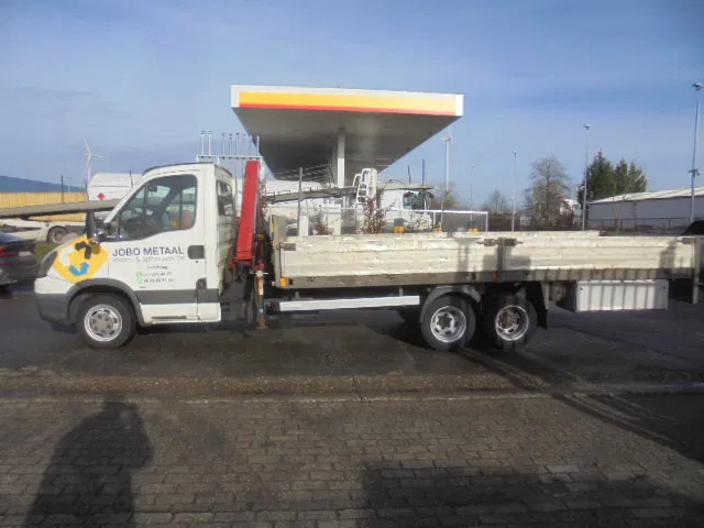 Iveco Daily 40C18 3.0 - Closed box van: picture 2 Iveco Daily 40C18 3.0 - Closed box van: picture 2