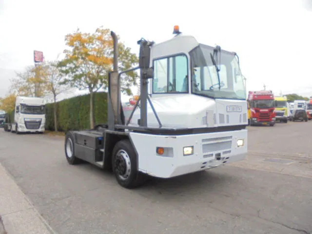 Kalmar TT616I TT616IC-9-L1A8 - Terminal tractor: picture 3 Kalmar TT616I TT616IC-9-L1A8 - Terminal tractor: picture 3