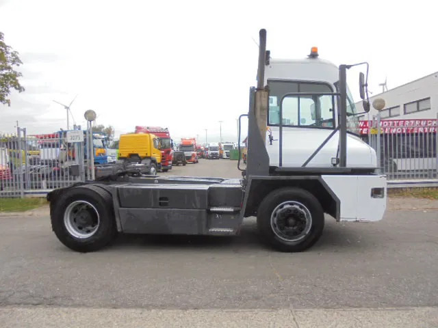 Kalmar TT616I TT616IC-9-L1A8 - Terminal tractor: picture 4 Kalmar TT616I TT616IC-9-L1A8 - Terminal tractor: picture 4