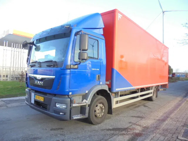 MAN TGM 12-250 - Box truck: picture 1 MAN TGM 12-250 - Box truck: picture 1