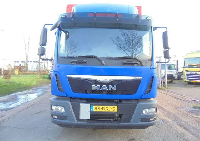 MAN TGM 12-250 NL TRUCK - Box truck: picture 2 MAN TGM 12-250 NL TRUCK - Box truck: picture 2