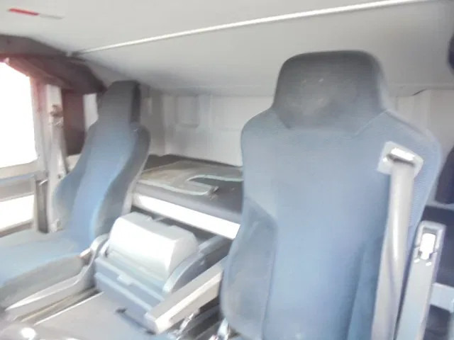 Autotransporter truck MAN TGS 23.440 6X2 RETARDER: picture 9