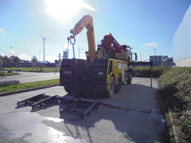 Tow truck Mercedes-Benz 2435 S/6X2/4 + ROBSON DRIVE: picture 11