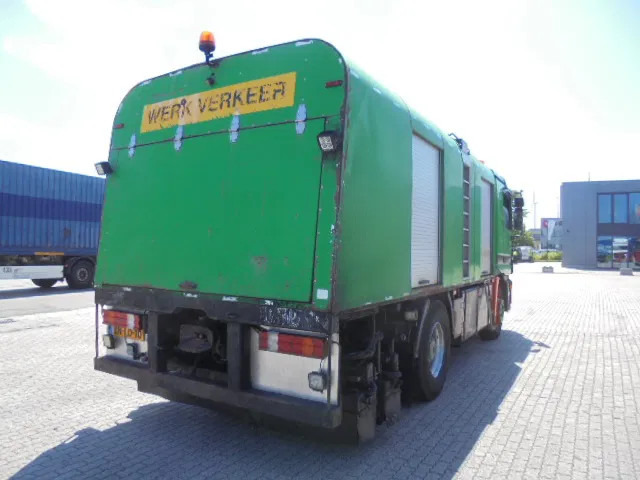 Mercedes-Benz Actros 1831 1831 Bitumensprayer - Tanker truck: picture 5 Mercedes-Benz Actros 1831 1831 Bitumensprayer - Tanker truck: picture 5