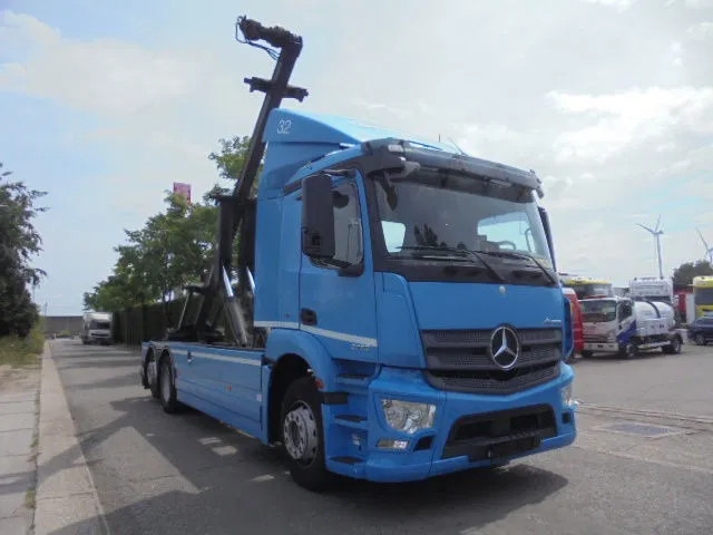 Mercedes-Benz Antos 2733 - Cable system truck: picture 3 Mercedes-Benz Antos 2733 - Cable system truck: picture 3