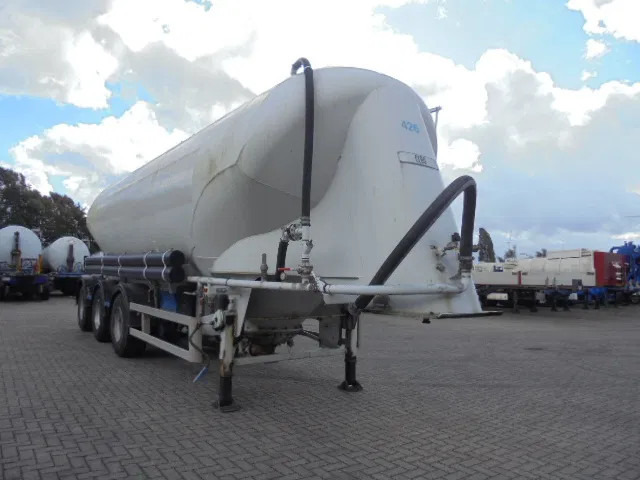 SPITZER BP SF 50 - Tanker semi-trailer: picture 3 SPITZER BP SF 50 - Tanker semi-trailer: picture 3