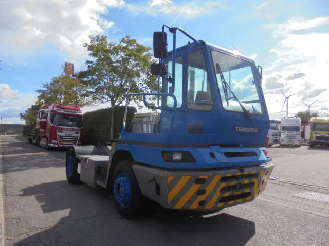 Terberg YT 182 NL KENTEKEN - Terminal tractor: picture 3 Terberg YT 182 NL KENTEKEN - Terminal tractor: picture 3