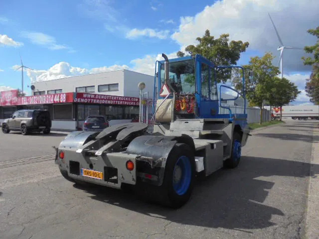 Terberg YT 182 NL KENTEKEN - Terminal tractor: picture 4 Terberg YT 182 NL KENTEKEN - Terminal tractor: picture 4