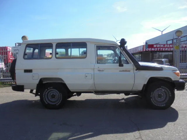 Toyota Land Cruiser HZJ78L 4X4 EXPORT OUTSIDE EU ONLY - Car: picture 4 Toyota Land Cruiser HZJ78L 4X4 EXPORT OUTSIDE EU ONLY - Car: picture 4