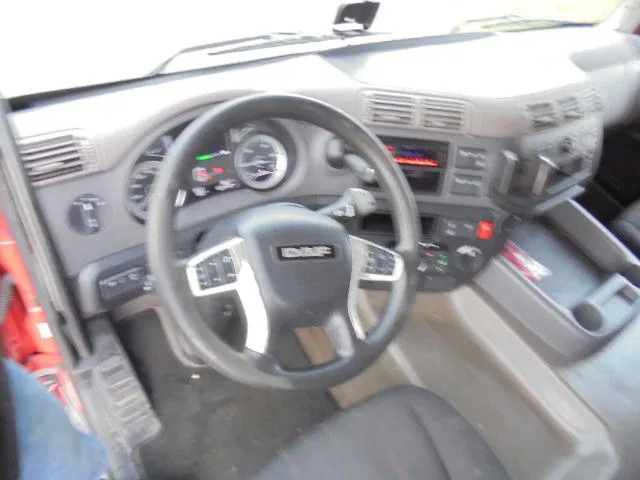 DAF CF 410 52 UNITS IN STOCK NL TREKKERS - Tractor unit: picture 5 DAF CF 410 52 UNITS IN STOCK NL TREKKERS - Tractor unit: picture 5