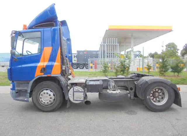 DAF CF 75.270 CF 75 HANDGESCHAKELD NL TRUCK TUV -APK 12--5-2026 - Tractor unit: picture 2 DAF CF 75.270 CF 75 HANDGESCHAKELD NL TRUCK TUV -APK 12--5-2026 - Tractor unit: picture 2