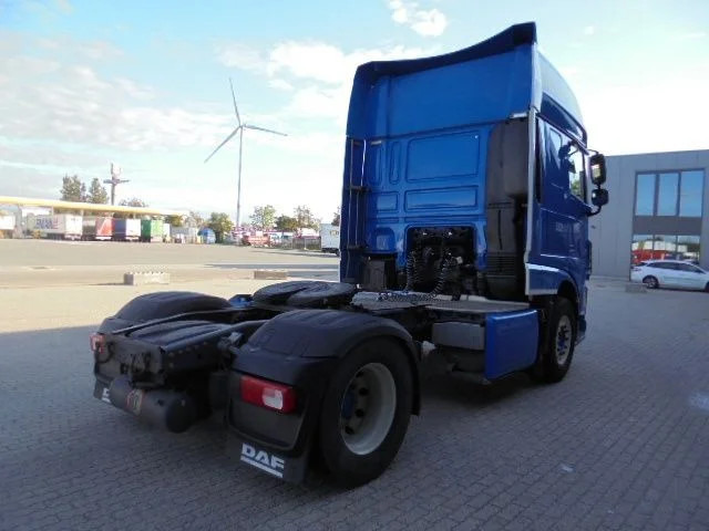 DAF XF 106.460 - Tractor unit: picture 4 DAF XF 106.460 - Tractor unit: picture 4
