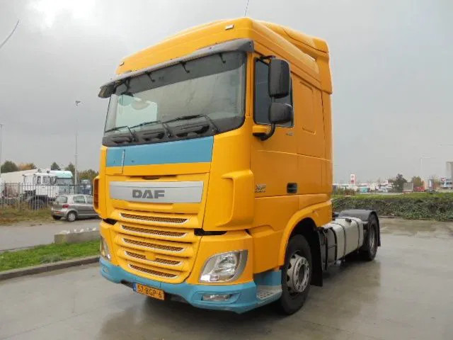DAF XF 440 - Tractor unit: picture 1 DAF XF 440 - Tractor unit: picture 1
