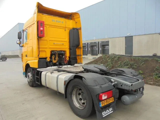 DAF XF 440 - Tractor unit: picture 5 DAF XF 440 - Tractor unit: picture 5