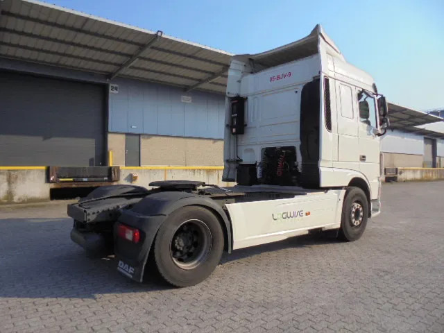DAF XF 450 - Tractor unit: picture 5 DAF XF 450 - Tractor unit: picture 5