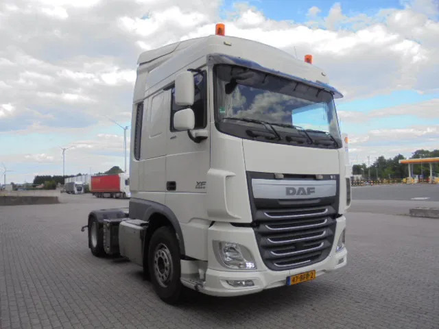 DAF XF 460 FT + COMPRESSOR - Tractor unit: picture 3 DAF XF 460 FT + COMPRESSOR - Tractor unit: picture 3