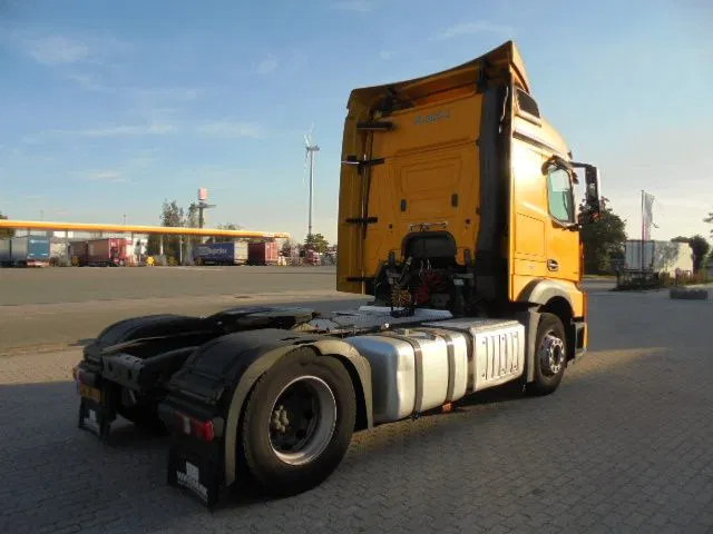 Mercedes-Benz Actros 1840 - Tractor unit: picture 4 Mercedes-Benz Actros 1840 - Tractor unit: picture 4