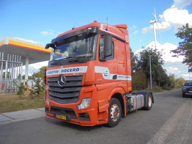 Mercedes-Benz Actros 1842 LS NL TRUCK - Tractor unit: picture 1 Mercedes-Benz Actros 1842 LS NL TRUCK - Tractor unit: picture 1