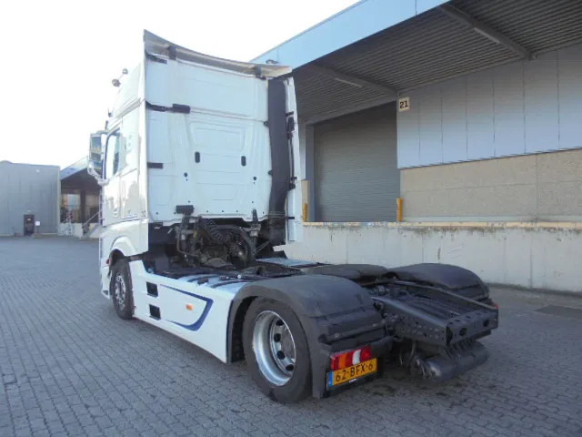 Mercedes-Benz Actros 1842 LS NL TRUCK - Tractor unit: picture 5 Mercedes-Benz Actros 1842 LS NL TRUCK - Tractor unit: picture 5