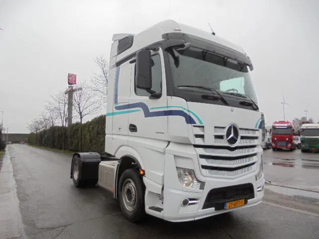 Mercedes-Benz Actros 1942 LS 4X2 - Tractor unit: picture 3 Mercedes-Benz Actros 1942 LS 4X2 - Tractor unit: picture 3