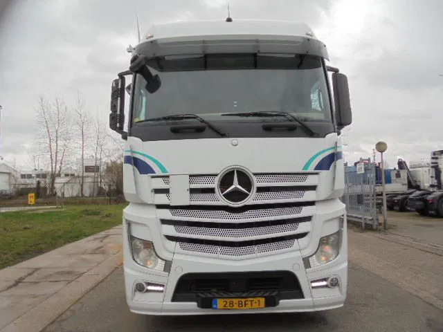 Mercedes-Benz Actros 1943 LS - Tractor unit: picture 2 Mercedes-Benz Actros 1943 LS - Tractor unit: picture 2