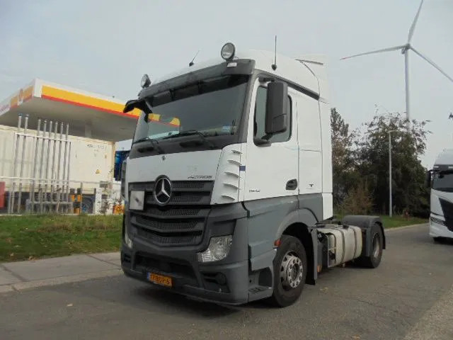 Mercedes-Benz Actros - Tractor unit: picture 1 Mercedes-Benz Actros - Tractor unit: picture 1