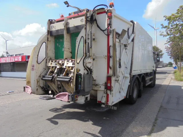 Volvo FE 240 - Garbage truck: picture 3 Volvo FE 240 - Garbage truck: picture 3