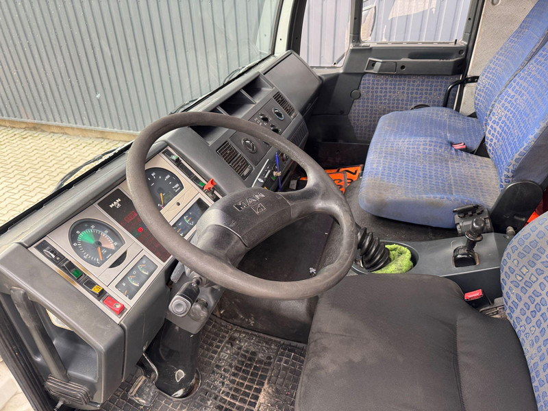 MAN FE 18.280, 13300 l - Tanker truck: picture 5 MAN FE 18.280, 13300 l - Tanker truck: picture 5