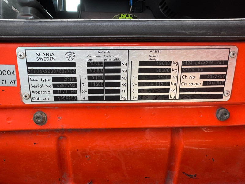 Tractor unit Scania R 124 LA 360, Manual pump.: picture 11