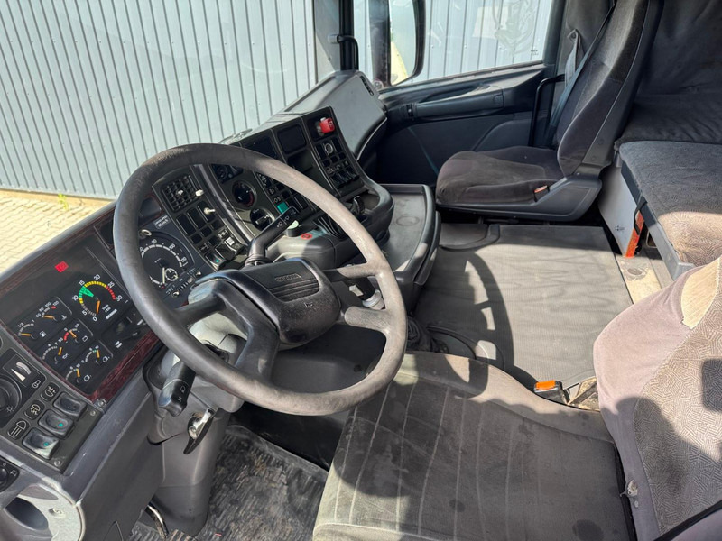 Tractor unit Scania R 124 LA 360, Manual pump.: picture 6