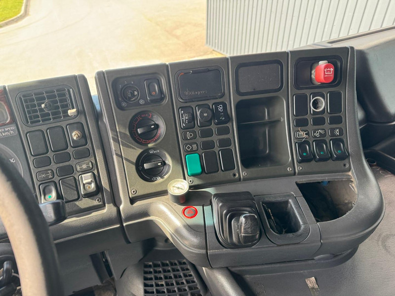 Tractor unit Scania R 124 LA 360, Manual pump.: picture 10
