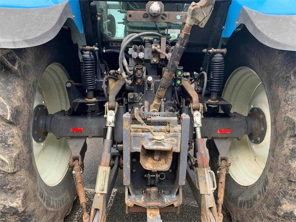 Farm tractor New Holland TM150: picture 10