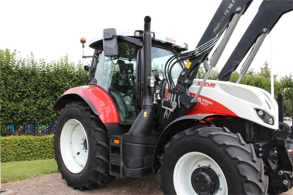 Steyr 6145 Profi CVT - Farm tractor: picture 3 Steyr 6145 Profi CVT - Farm tractor: picture 3