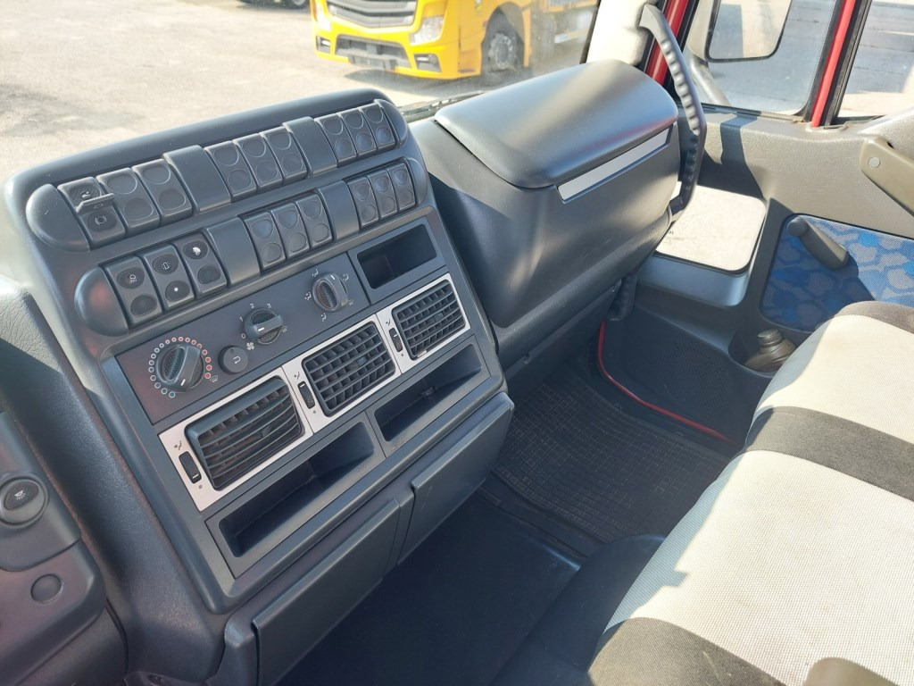 Dropside/ Flatbed truck, Crane truck Iveco EuroCargo ML 180E21: picture 39