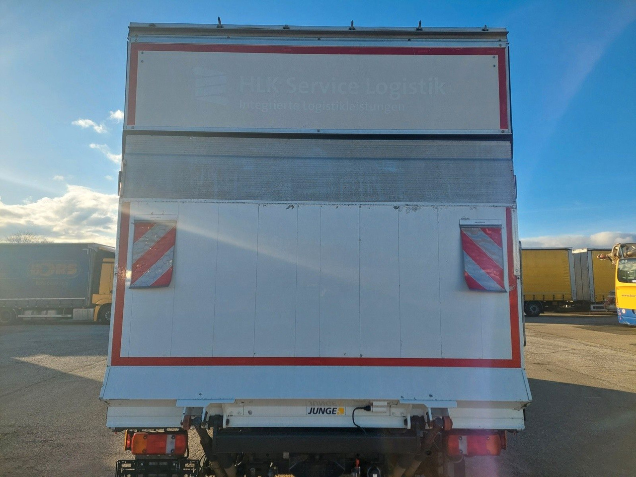 MAN TGL 12.250 BL 4x2 Edscha L 7,28 m - Curtain side truck: picture 5 MAN TGL 12.250 BL 4x2 Edscha L 7,28 m - Curtain side truck: picture 5