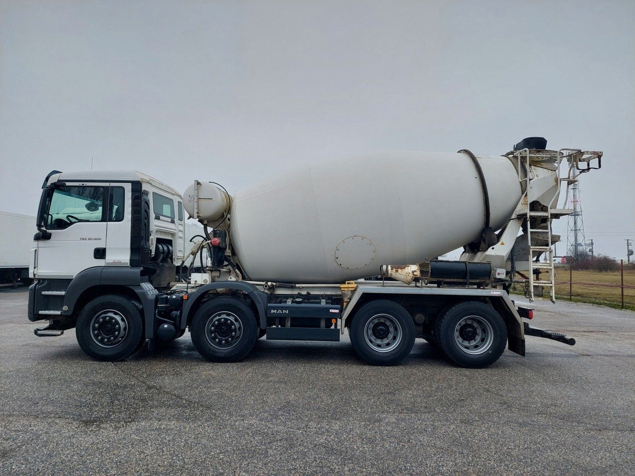 MAN TGS 32.420 BB Intermix 9m3 8x4 - Concrete mixer truck: picture 5 MAN TGS 32.420 BB Intermix 9m3 8x4 - Concrete mixer truck: picture 5
