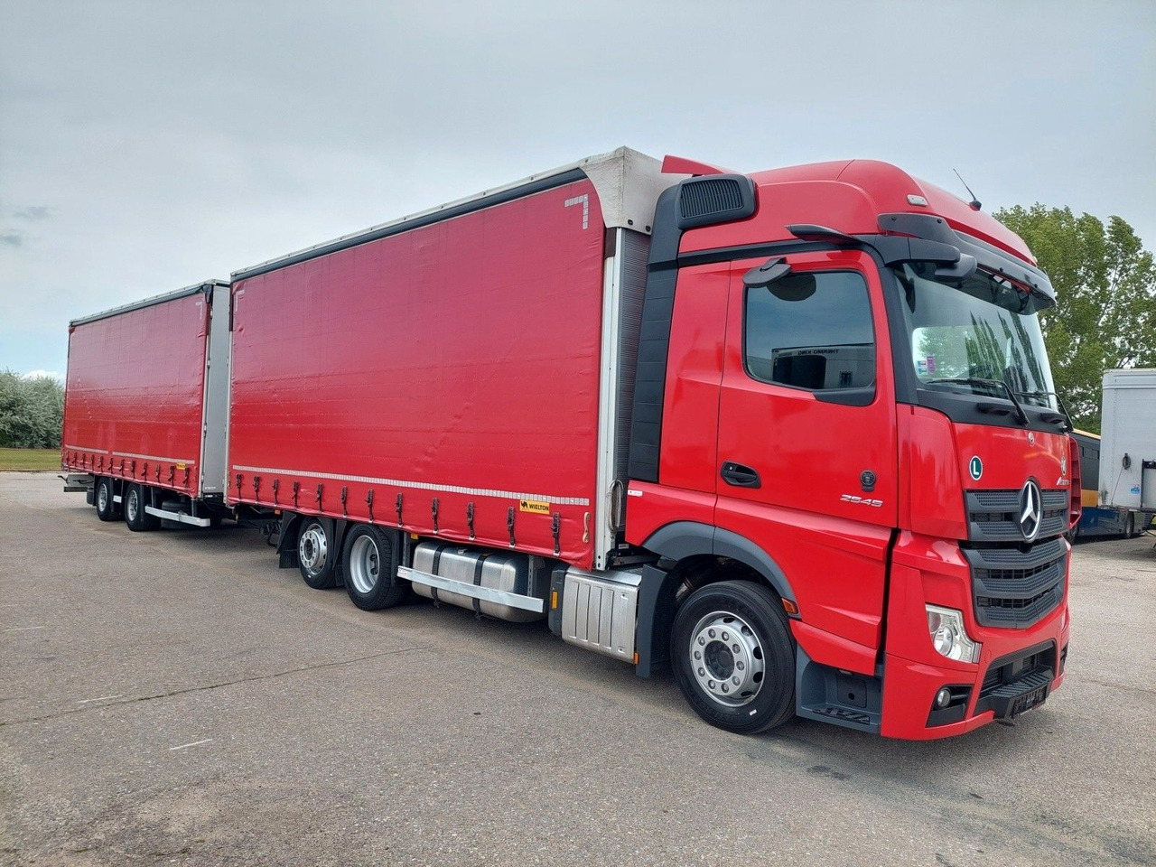 Mercedes-Benz Actros 2545 L/NR 6x2 + Wielton PC2K Durchbar - Curtain side truck: picture 2 Mercedes-Benz Actros 2545 L/NR 6x2 + Wielton PC2K Durchbar - Curtain side truck: picture 2