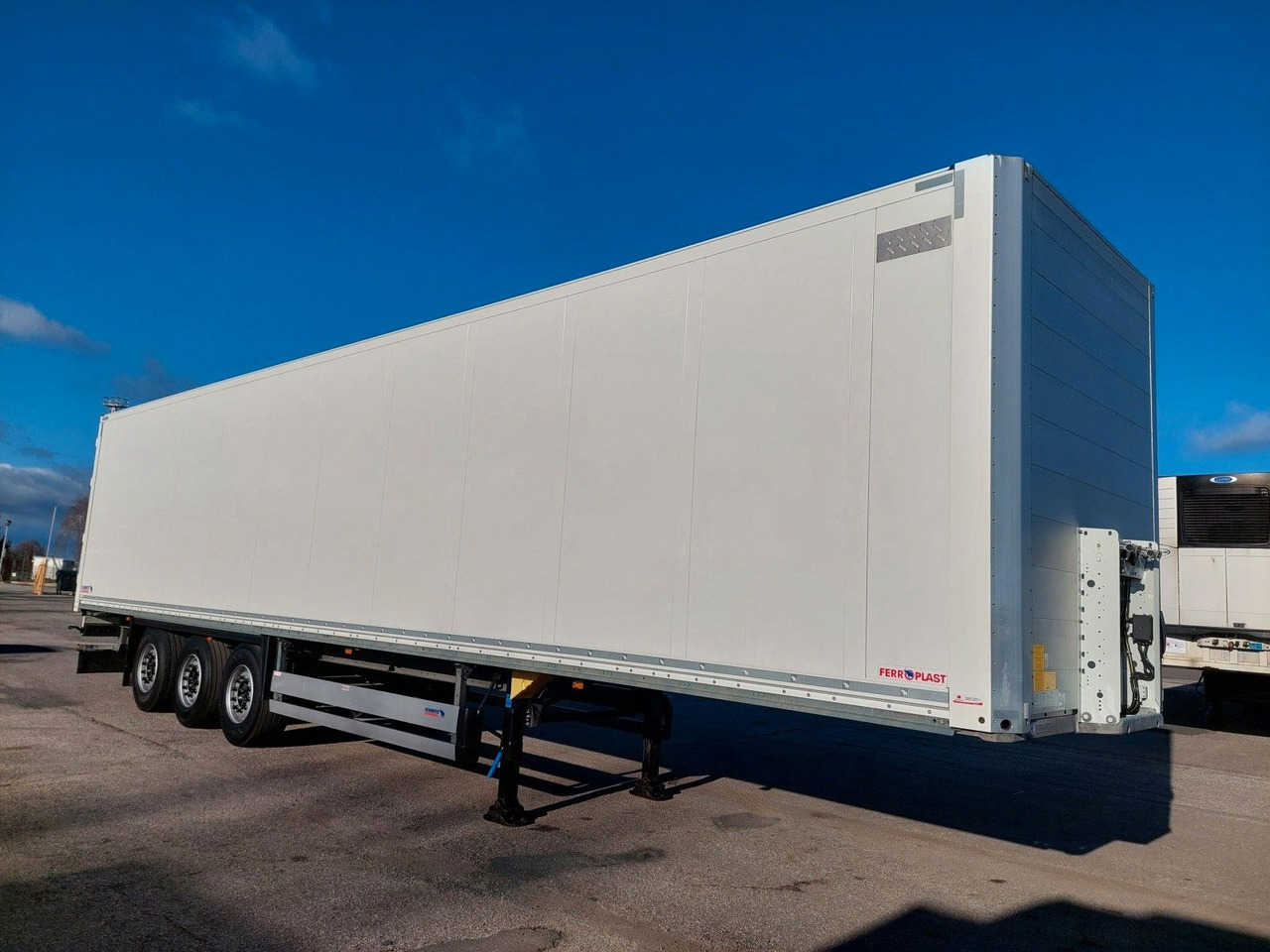 Schmitz Cargobull SKO 24 Doppelstock - Closed box semi-trailer: picture 2 Schmitz Cargobull SKO 24 Doppelstock - Closed box semi-trailer: picture 2