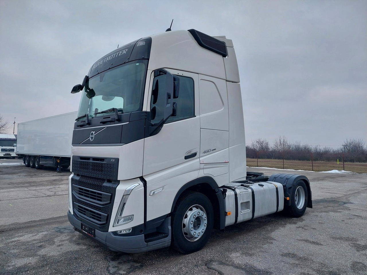 Volvo FH 13 Globetrotter XL 460 I-SAVE - Tractor unit: picture 1 Volvo FH 13 Globetrotter XL 460 I-SAVE - Tractor unit: picture 1